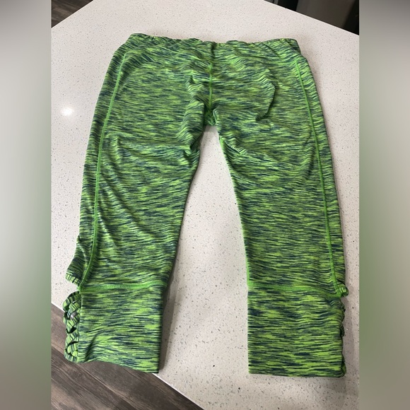 Seahawk themed Capri Leggings - Picture 5 of 6
